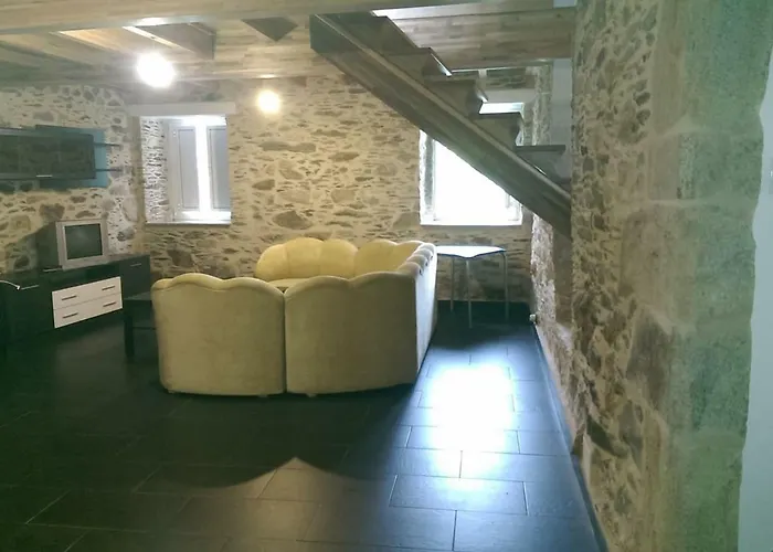 Ferreiroas Ortigueira Nyaraló *